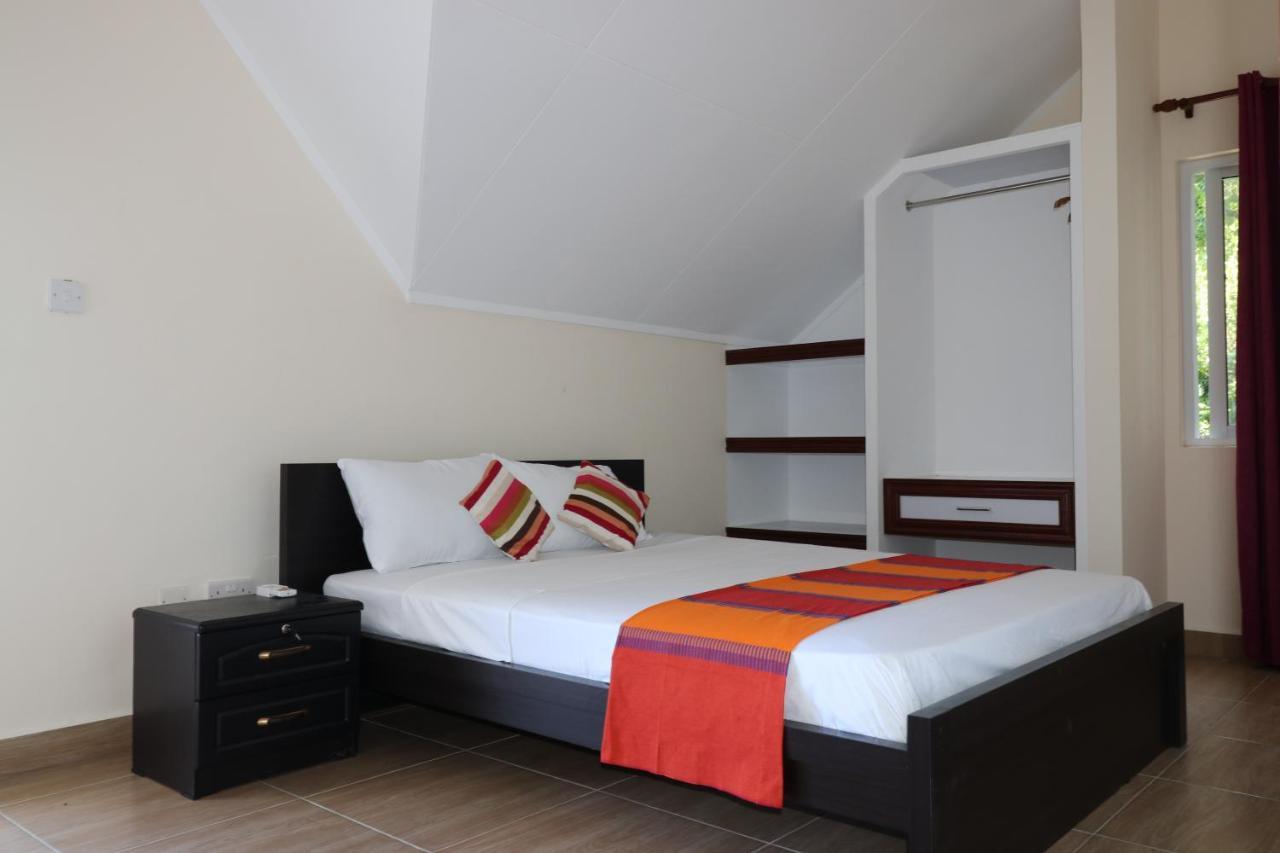 Le Ronce Villa Anse Royale Exterior foto